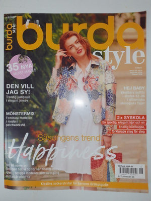 Burda 8 /2021 ruotsinkielinen