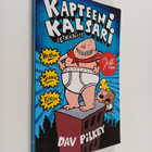 Dav Pilkey : Kapteeni Kalsari seikkailee - pikkukuva 1