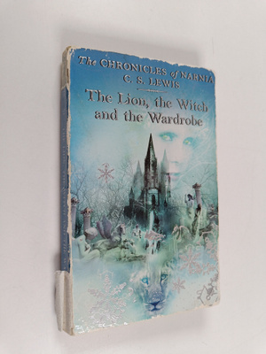 C. S. Lewis : The lion, the witch and the wardrobe