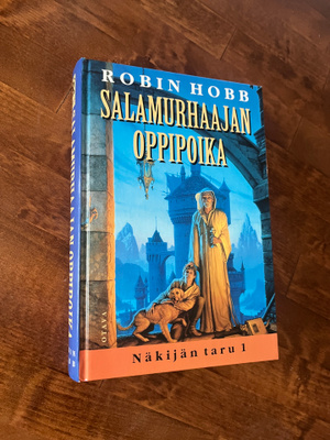 Robin Hobb : Näkijän taru 1 : Salamurhaajan oppipoika