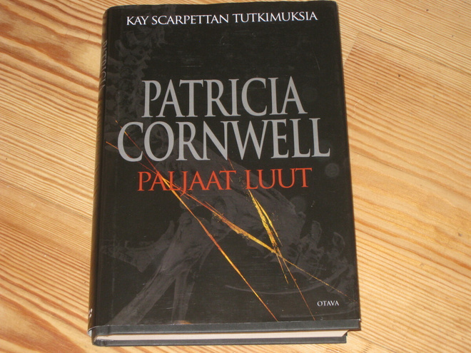Cornwell, Patricia: Paljaat luut 1.p skp v. 2013
