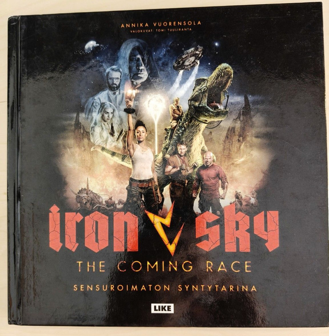 Iron Sky. The Coming Race. Sensuroimaton syntytarina