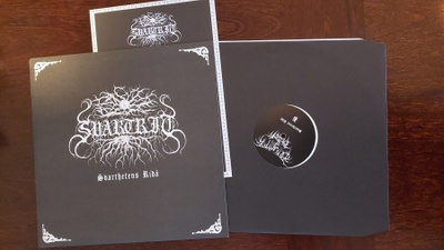 Svartrit - Svarthetens Ridå