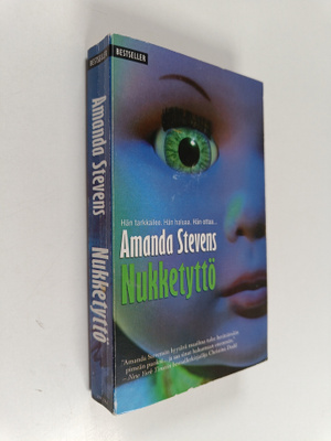 Amanda Stevens : Nukketyttö