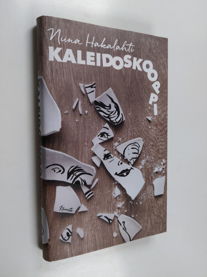 Niina Hakalahti : Kaleidoskooppi