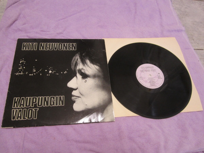 KITI NEUVONEN - KAUPUNGIN VALOT . LP