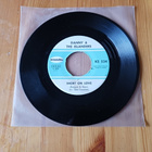 Danny & The Islanders  – Short On Love 7"orig 1964 - pikkukuva 1