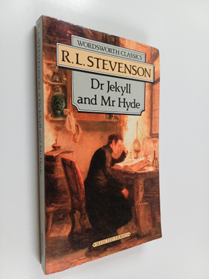 Robert Louis Stevenson : Dr jekyll and mr hyde : The merr...