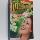 Nora Roberts : Huumaavan tuoksun huvila - pikkukuva 1