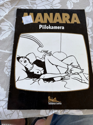 Manara, Piilokamera. Kultainen lootus.