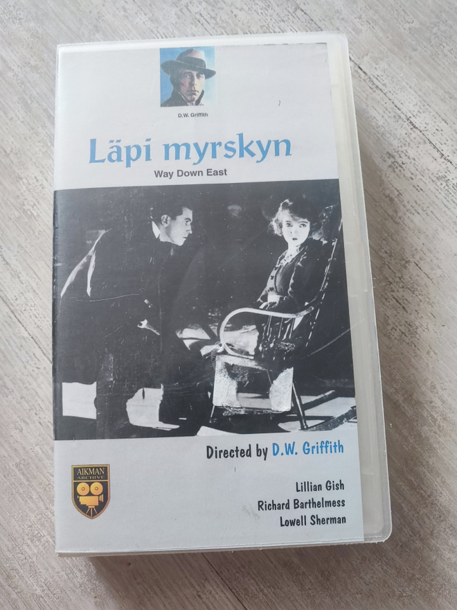 Läpi myrskyn VHS D. W. Griffith