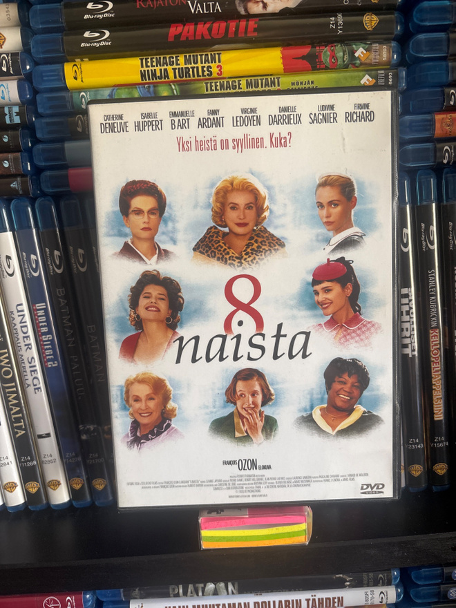 8 naista (2001) François Ozon