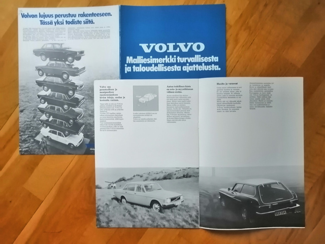 1973 Volvo mallisto esite - 12 sivua - KUIN UUSI - suom