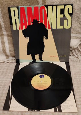 Ramones Pleasant Dreams lp
