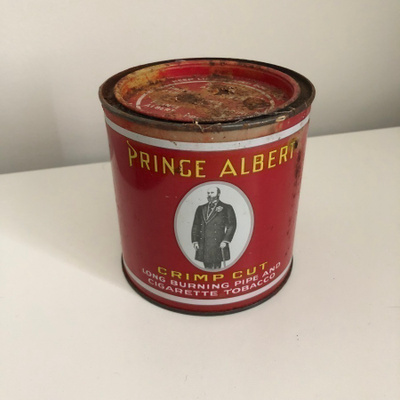 Vanha Prince Albert peltipurkki