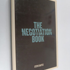 Steve Gates : The negotiation book : your definitive guid... - pikkukuva 1