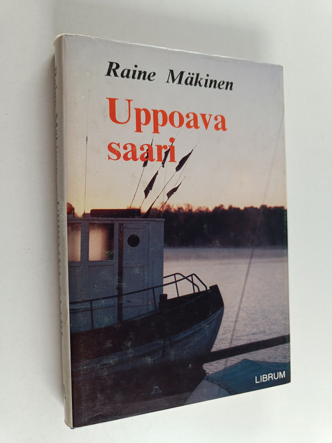 Raine Mäkinen : Uppoava saari