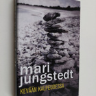 Mari Jungstedt : Kevään kalpeudessa - pikkukuva 1