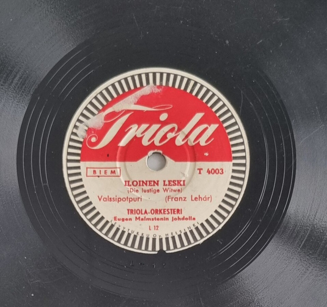 Savikiekko 1937 - Triola-orkesteri - Triola T 4003
