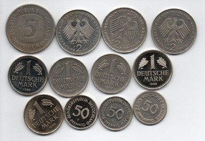 12 kpl Saksan kolikoita