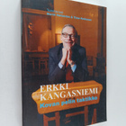 Martti Hellström : Erkki Kangasniemi : kovan linjan taktikko - pikkukuva 1