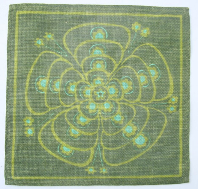 Pieni vihreä pellavaliina 29.5 x 29,5 cm