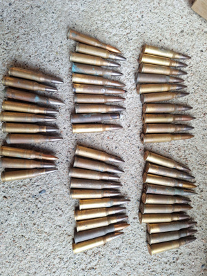 50x 7,62x53R deko-patruunoita