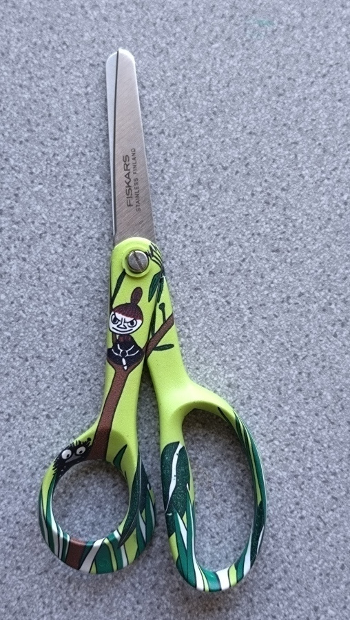 Lasten muumiaiheiset sakset, Fiskars, vasenkät.
