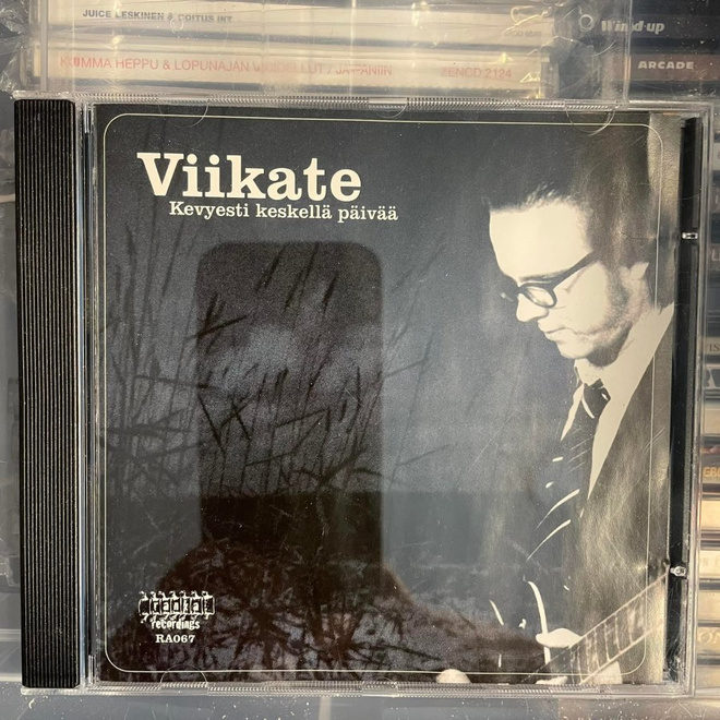 VIIKATE - Kevyesti keskellä päivää CD-EP