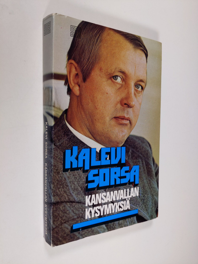 Kalevi Sorsa : Kansanvallan kysymyksiä