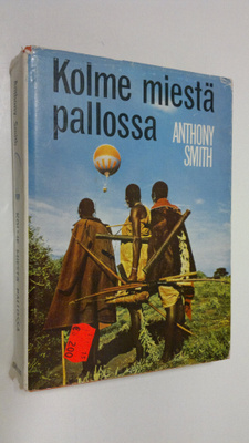 Anthony Smith : Kolme miestä pallossa