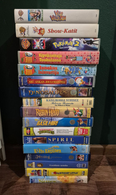 17kpl lasten VHS elokuvia