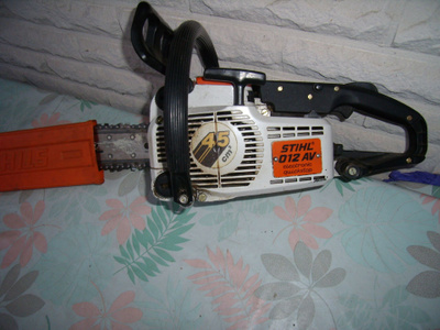Moot.Saha.STIhl.D 12 AV.