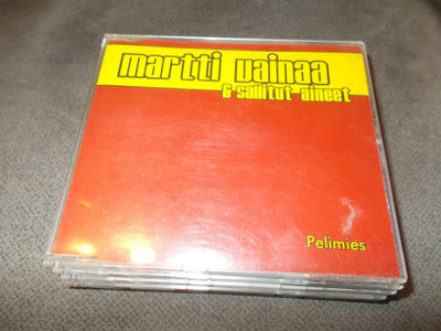 CDM MARTTI VAINAA ** PELIMIES **