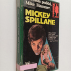 Mickey Spillane : Kerrasta poikki, Mike Hammer - pikkukuva 1