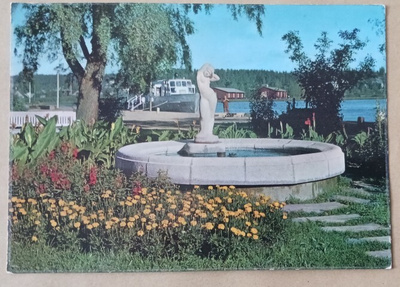 Hämeenlinna, Laivarannanpuisto, 'Herääminen', vesibussi 1965