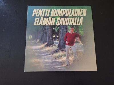 PENTTI KUMPULAINEN - ELÄMÄN SAVOTALLA . LP