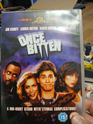 Yksi puraisu dvd