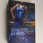Simona Ahrnstedt : En enda risk - pikkukuva 1