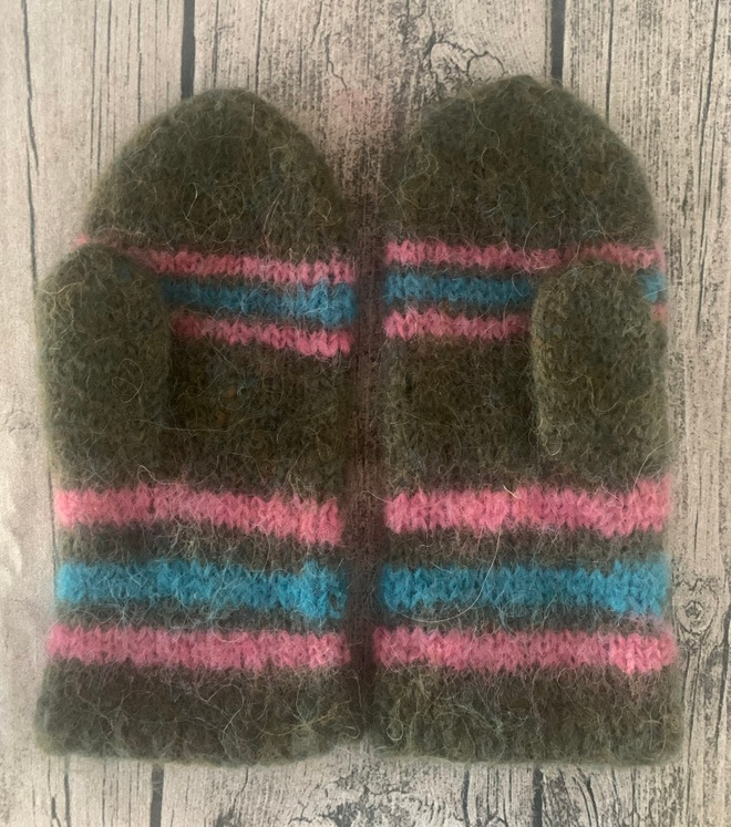 Huovutetut ”rakkaus” lapaset / vanttuut