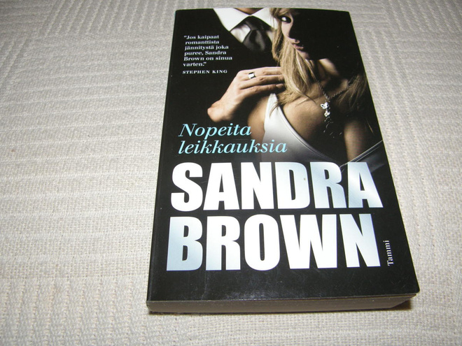 Sandra Brown Nopeita leikkauksia  -pok