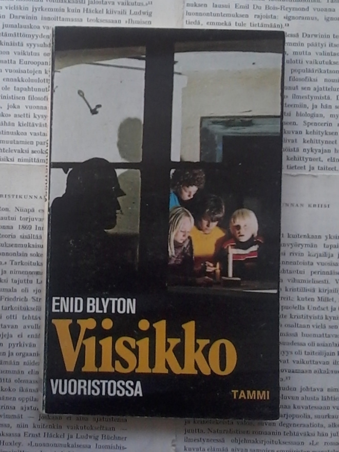 Enid Blyton - Viisikko vuoristossa (nid.)