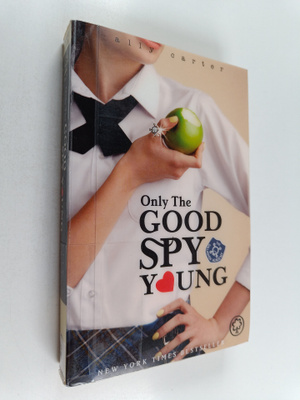 Ally Carter : Only the good spy young
