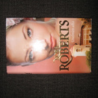 Nora Roberts : Unelmien aika v.2010 kirja - pikkukuva 1