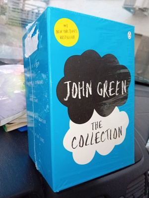 JOHN GREEN COLLECTION ( UUSI ) SIS POSTIKULU