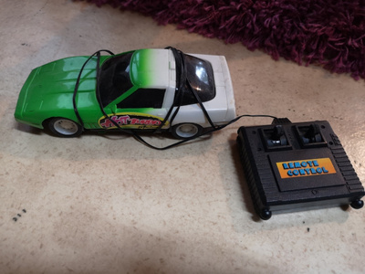 Putkiohjattava auto