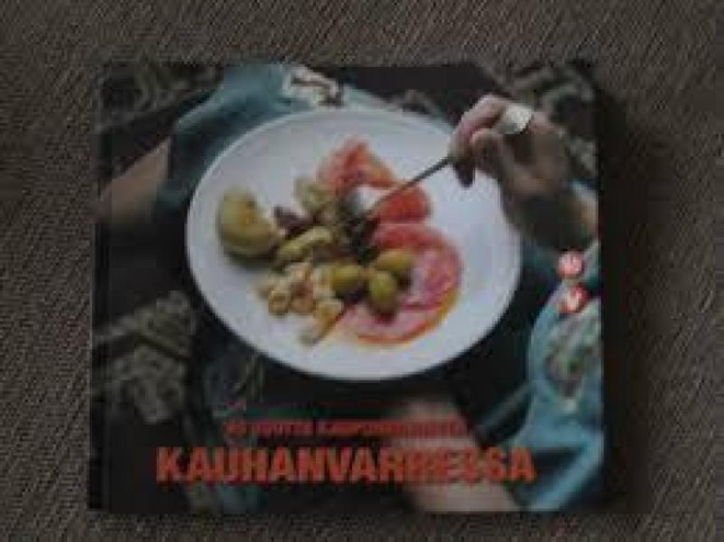 40 VUOTTA KAUPUNKILAISTEN KAUHANVARRESSA
