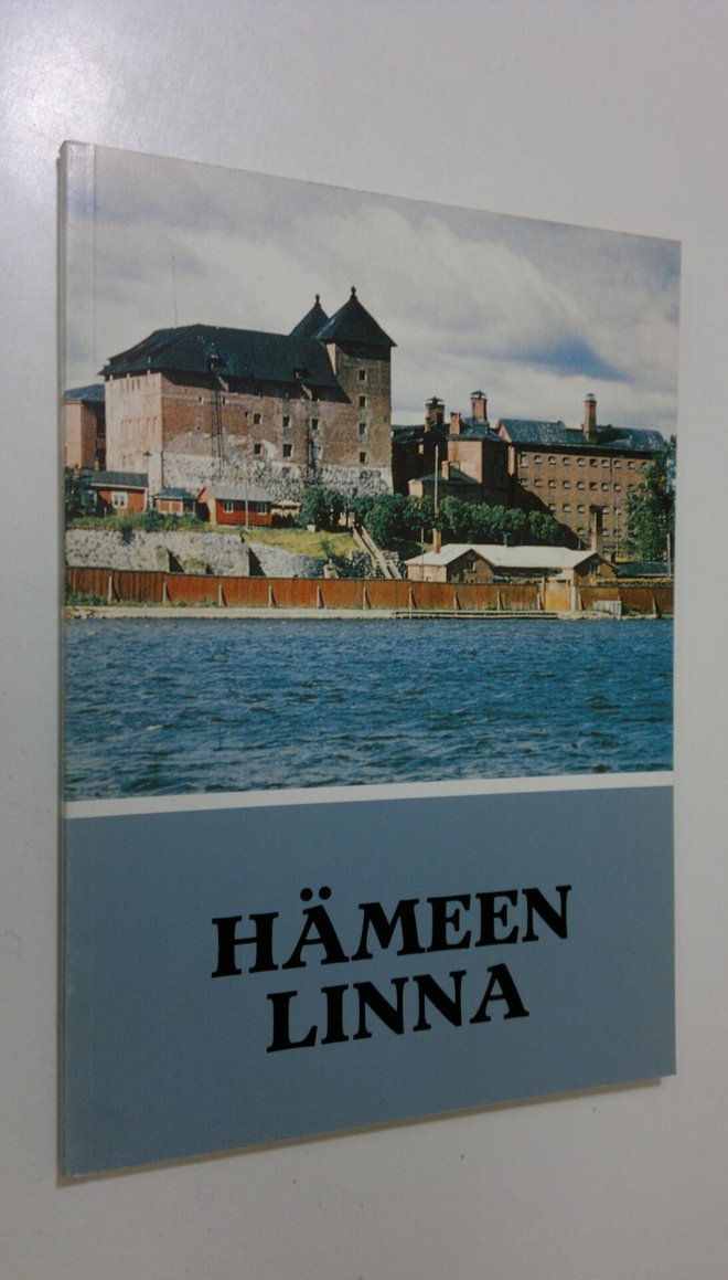 Pertti (toim.) Kilkki : Hämeen linna