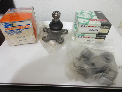 Datsun 240Z osat.