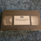 KUOLEMA PUKEE HÄNTÄ ( 1992 ) VHS ESSELTE VIDEO. - pikkukuva 4